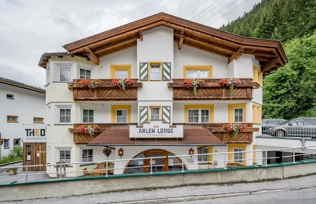 Arlen Lodge Hotel-1